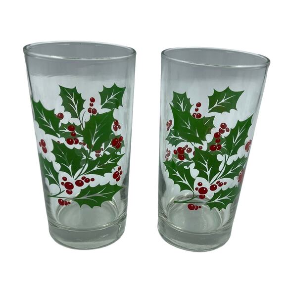 Vintage Christmas Clear Drinking Glasses Set Holly Berry Greenery Etched Pattern - Picture 1 of 10